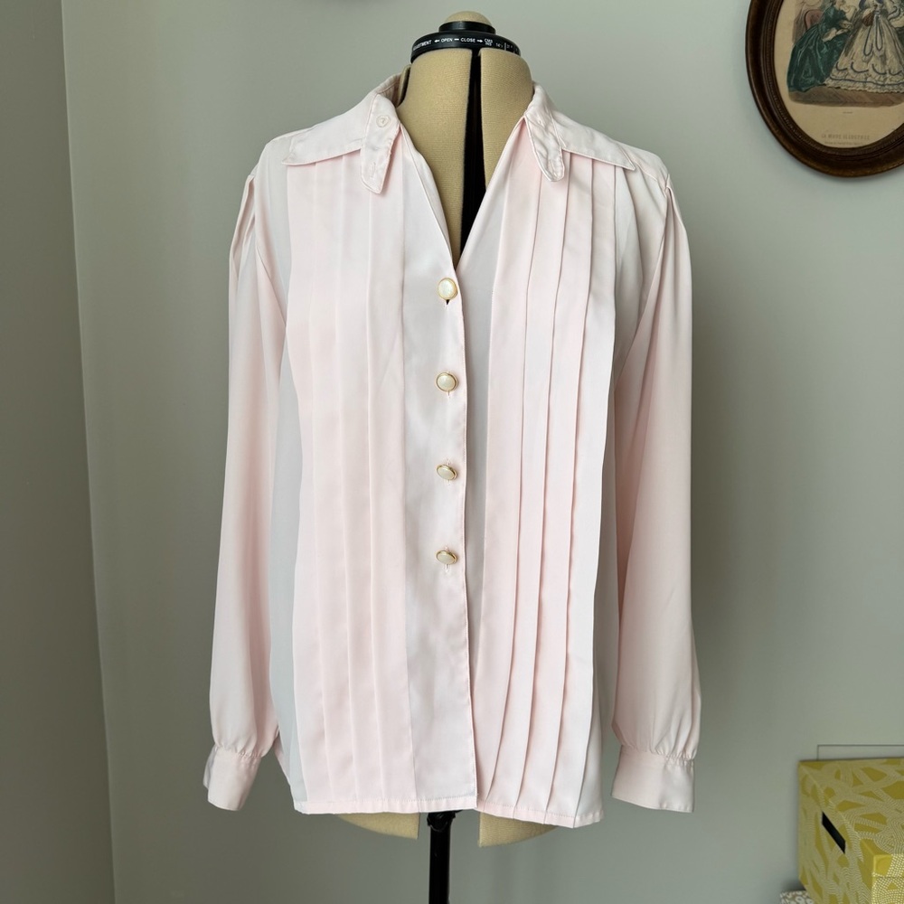 Vintage 1980s pastel pink blouse with pearl buttons - Christie & Jill